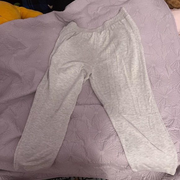 Grey sweatpants - Picture 5 of 5